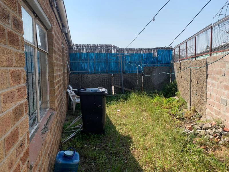 3 Bedroom Property for Sale in Lentegeur Western Cape